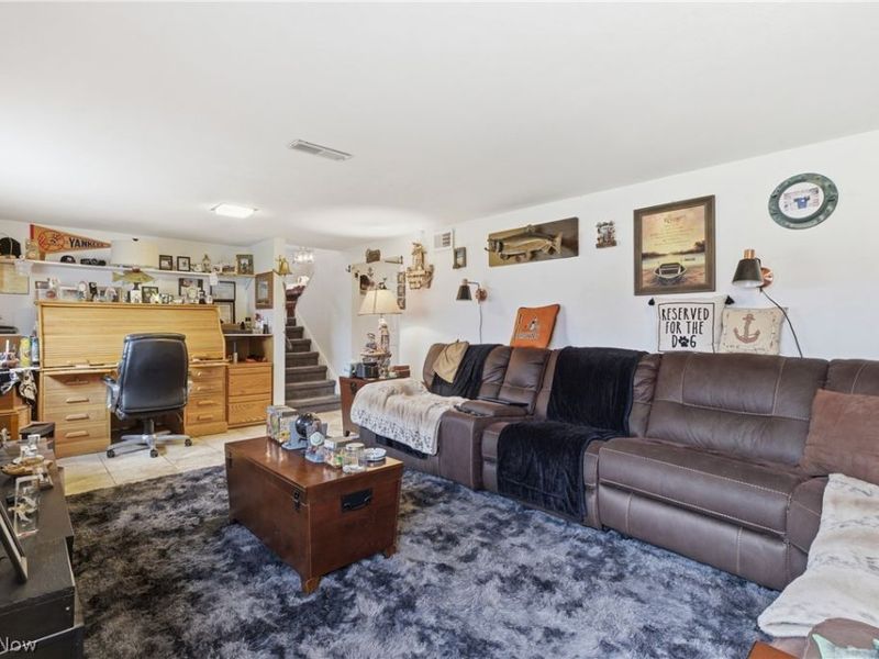 5227 Clovelly Drive , Lorain, OH 44053 Photo 33