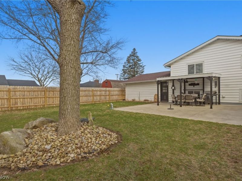 5227 Clovelly Drive , Lorain, OH 44053 Photo 45