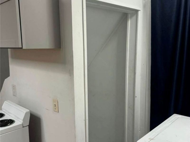 110 W Arch Street , Port Washington, OH 43837 Photo 6