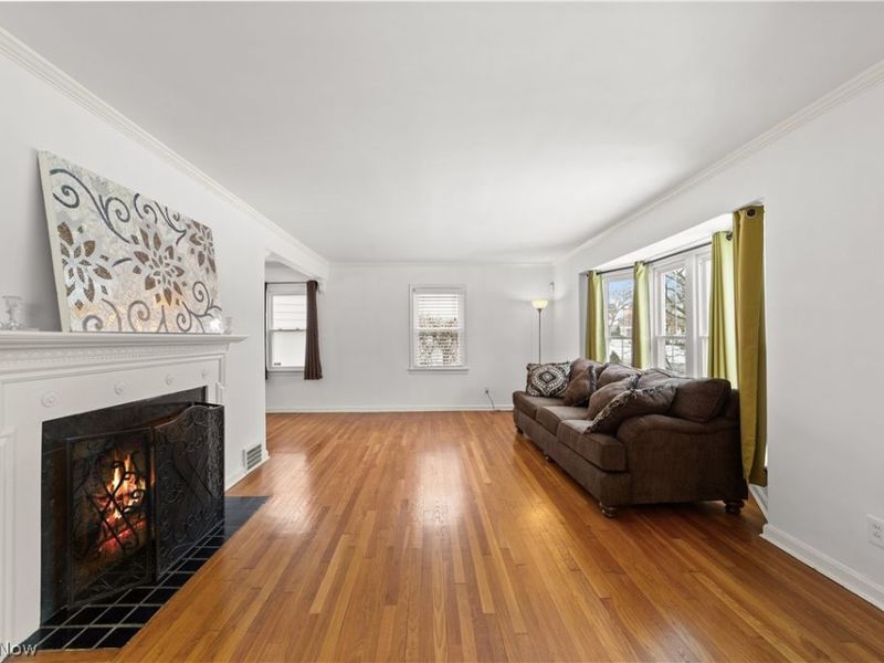 3929 Washington Boulevard, University Heights, OH 44118 Photo 2