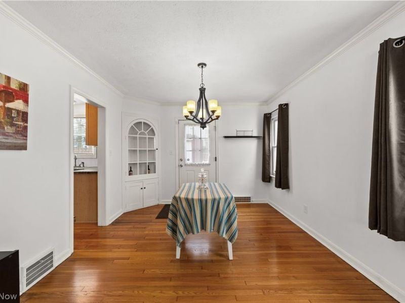 3929 Washington Boulevard, University Heights, OH 44118 Photo 7