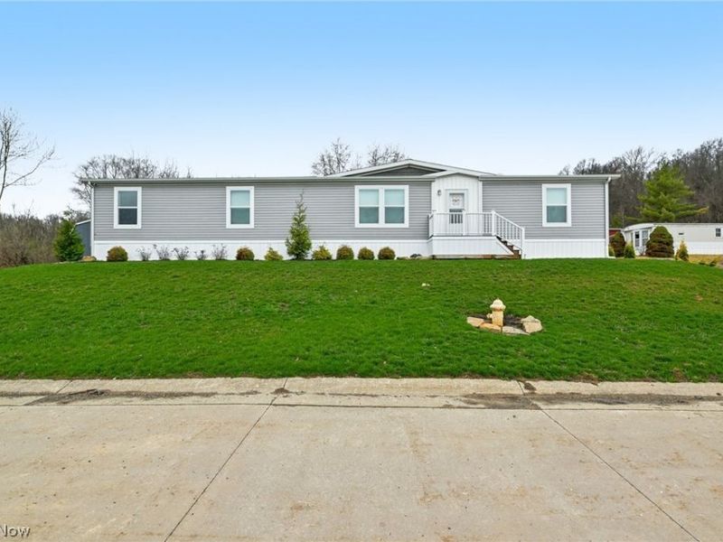 2706 Barn Drive SW, Canton, OH 44706 Photo 1