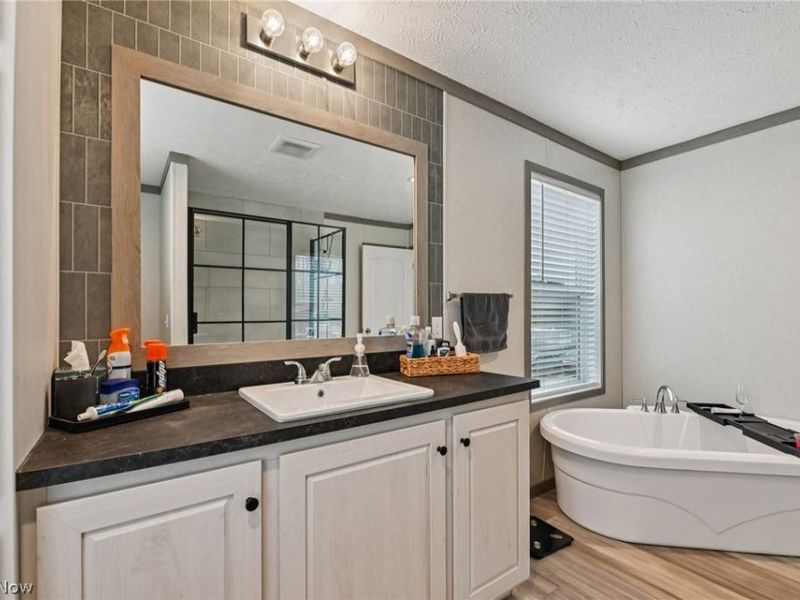 2706 Barn Drive SW, Canton, OH 44706 Photo 11