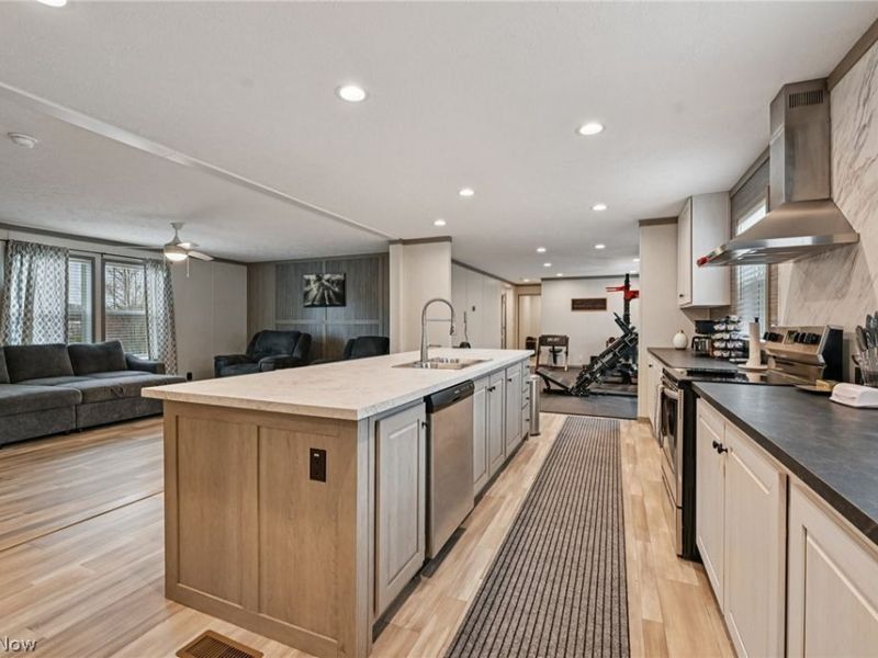 2706 Barn Drive SW, Canton, OH 44706 Photo 25