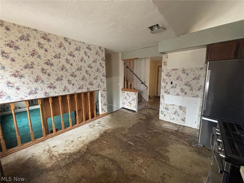 1821 Revere Place , Lorain, OH 44053 Photo 4