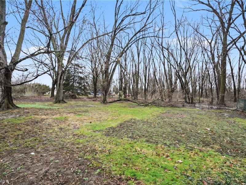 6321 Barton Road, North Olmsted, OH 44070 Photo 27