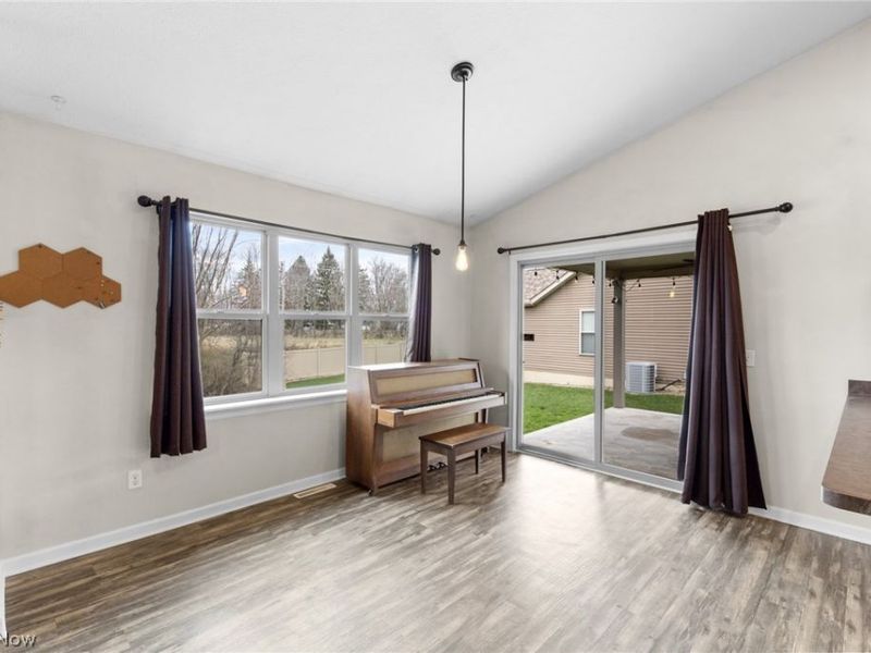 283 Woodland Court, Wellington, OH 44090 Photo 13