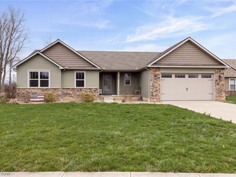 283 Woodland Court, Wellington, OH 44090 Photo 2