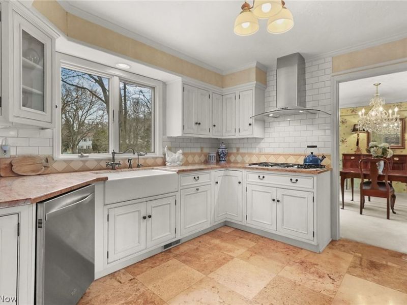 31002 Arlington Circle, Bay Village, OH 44140 Photo 12