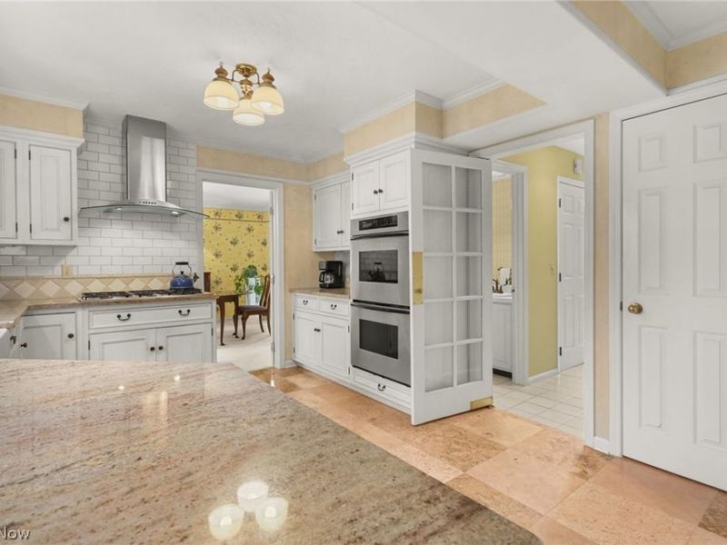 31002 Arlington Circle, Bay Village, OH 44140 Photo 14