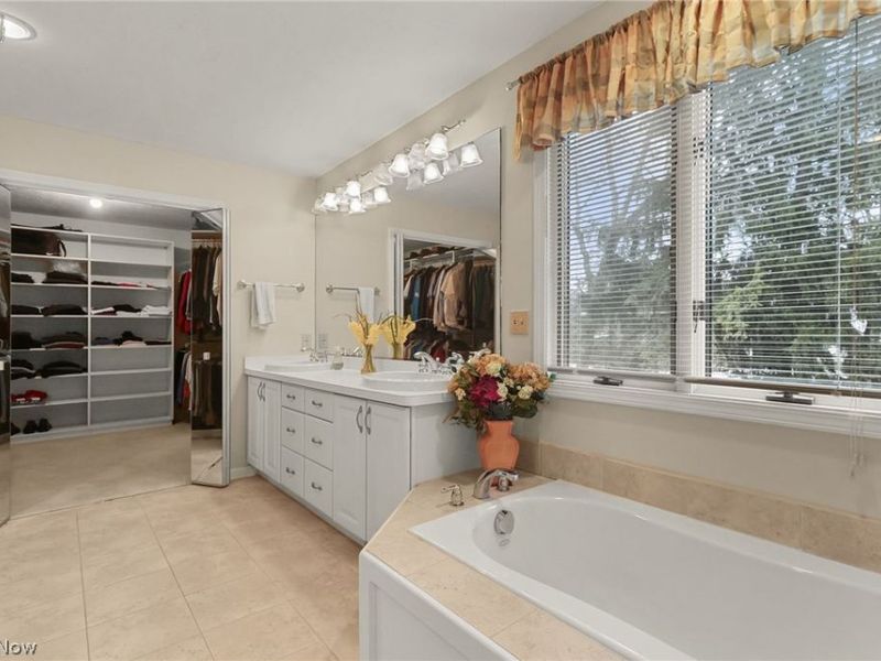 31002 Arlington Circle, Bay Village, OH 44140 Photo 40