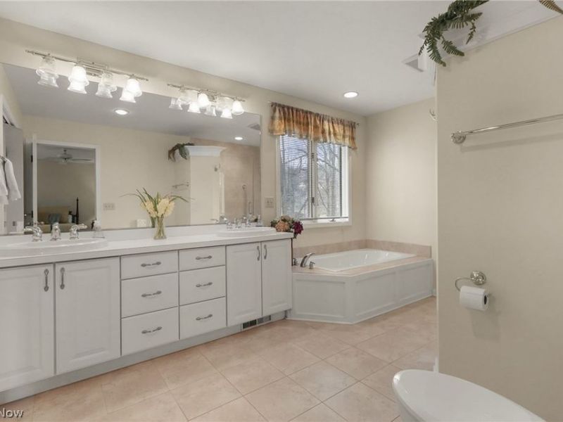 31002 Arlington Circle, Bay Village, OH 44140 Photo 41