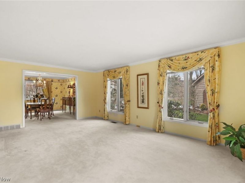 31002 Arlington Circle, Bay Village, OH 44140 Photo 5