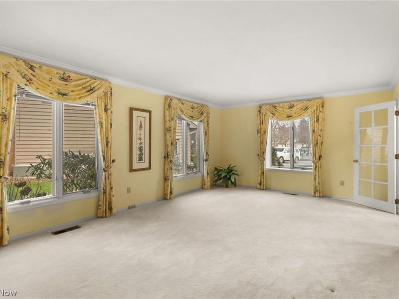 31002 Arlington Circle, Bay Village, OH 44140 Photo 6