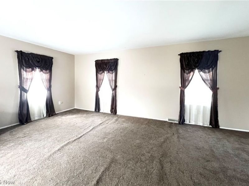 1344 Waverly Road, Eastlake, OH 44095 Photo 3