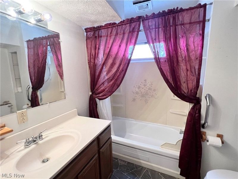 1344 Waverly Road, Eastlake, OH 44095 Photo 7