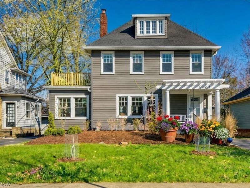 3005 Yorkshire Road, Cleveland Heights, OH 44118 Photo 1