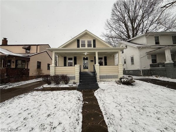 12403 Park Knoll Drive , Garfield Heights, OH 44125