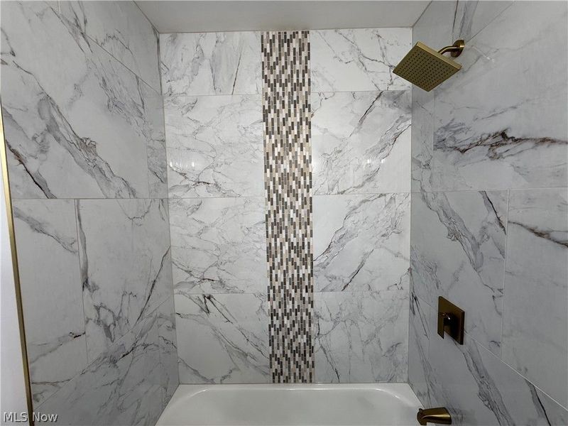 12403 Park Knoll Drive, Garfield Heights, OH 44125 Photo 16