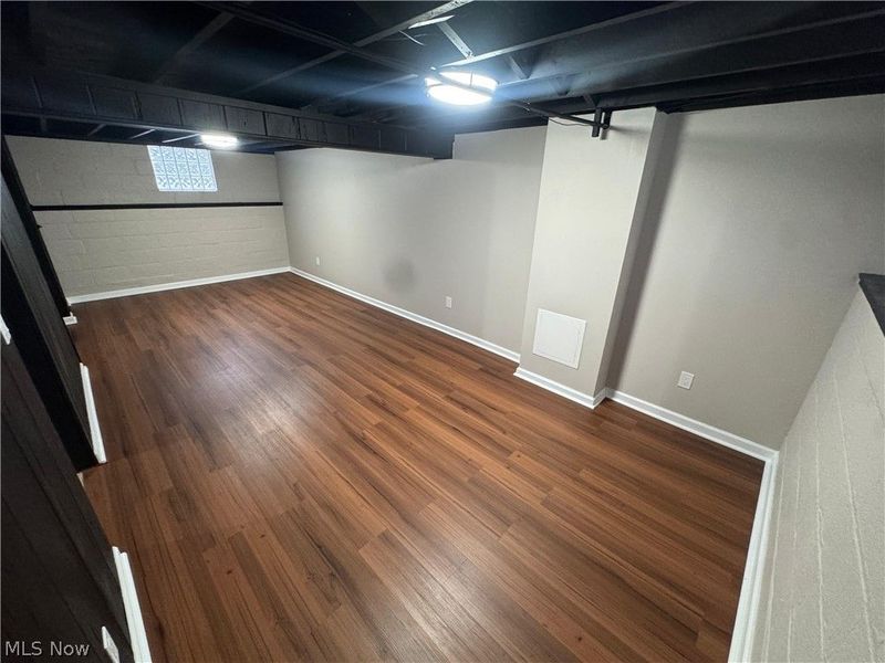 12403 Park Knoll Drive, Garfield Heights, OH 44125 Photo 25