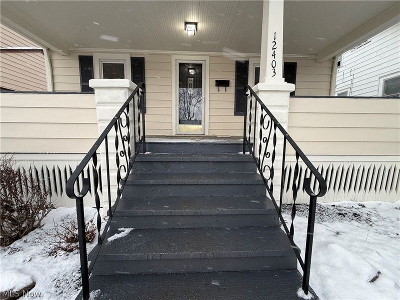 12403 Park Knoll Drive, Garfield Heights, OH 44125 Photo 3