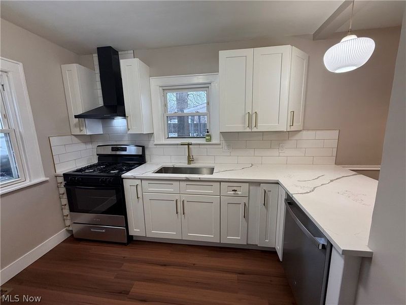 12403 Park Knoll Drive, Garfield Heights, OH 44125 Photo 8