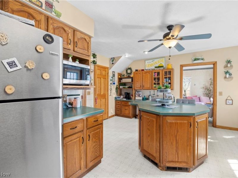 347 Ohio Street , Elyria, OH 44035 Photo 10