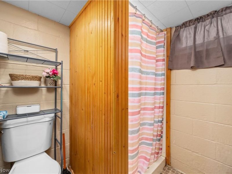 347 Ohio Street , Elyria, OH 44035 Photo 31