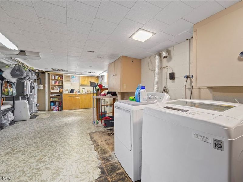 347 Ohio Street , Elyria, OH 44035 Photo 32