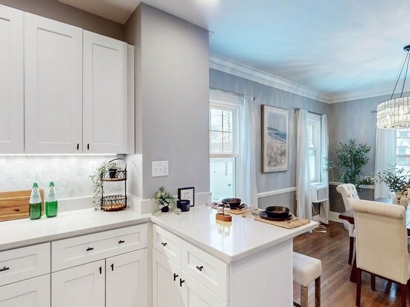 3306 Kenmore Road , Shaker Heights, OH 44122 Photo 6