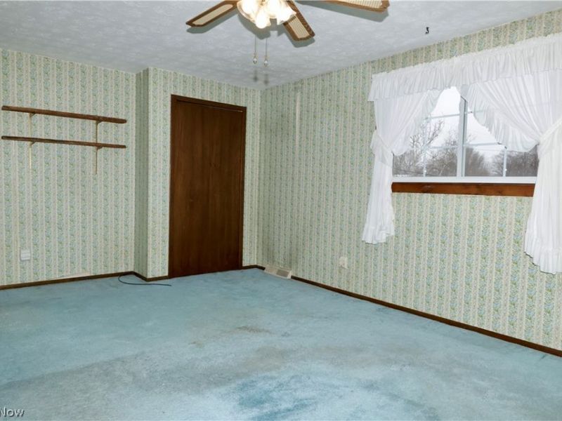 693 Idlewood Avenue , Sheffield Lake, OH 44054 Photo 15