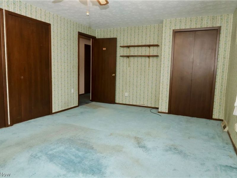 693 Idlewood Avenue , Sheffield Lake, OH 44054 Photo 16