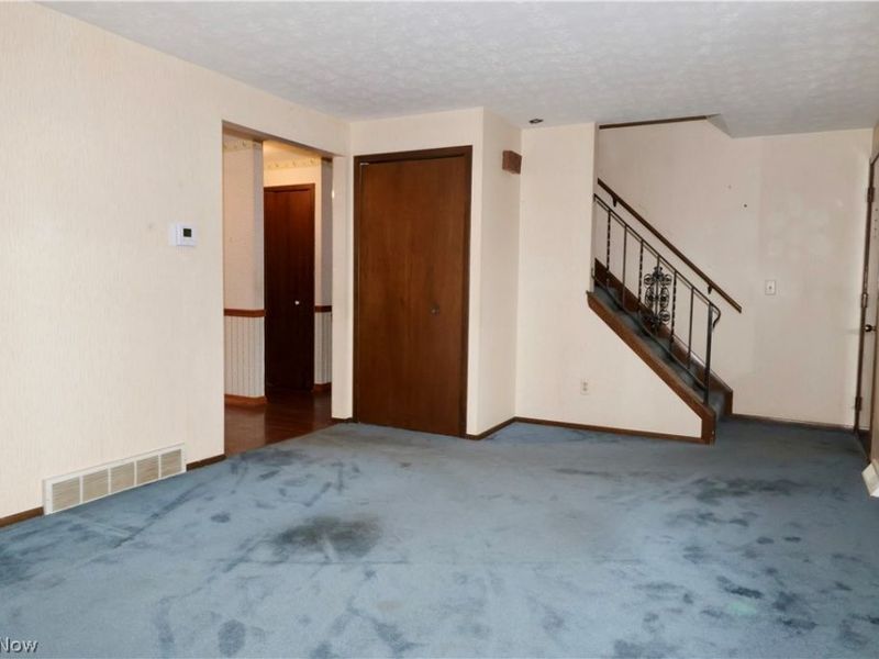 693 Idlewood Avenue , Sheffield Lake, OH 44054 Photo 20