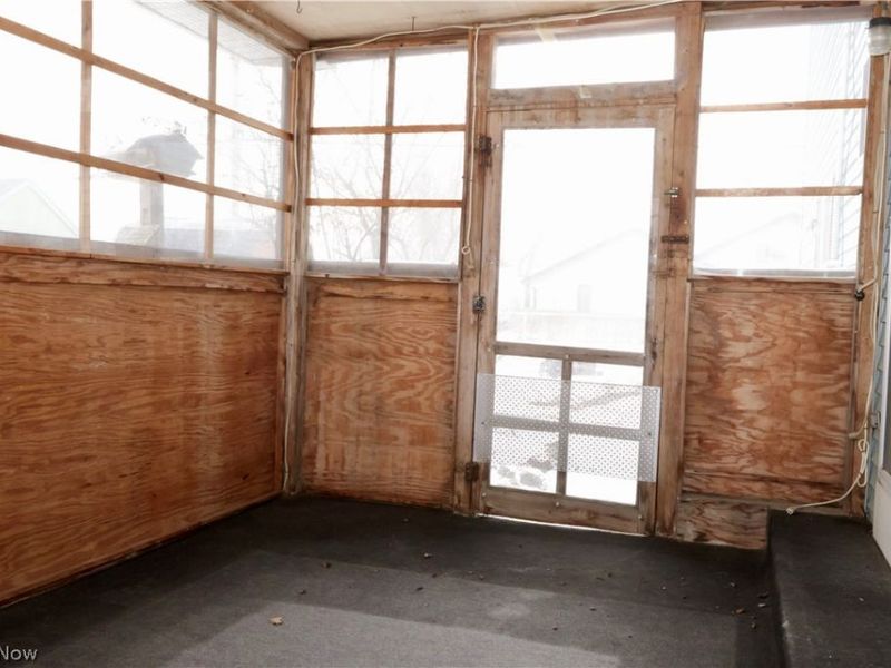 693 Idlewood Avenue , Sheffield Lake, OH 44054 Photo 24