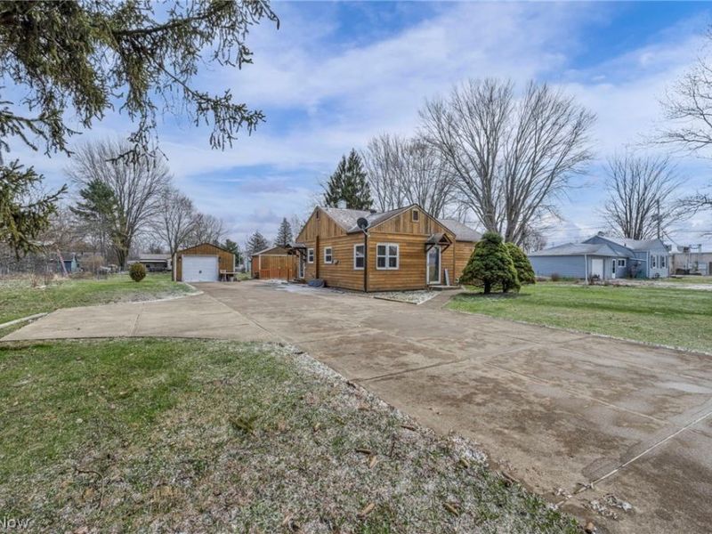 1325 Hadcock Road , Brunswick, OH 44212 Photo 2