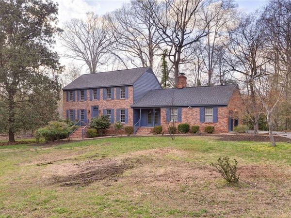 102 Holloway Drive, Williamsburg, VA 23185