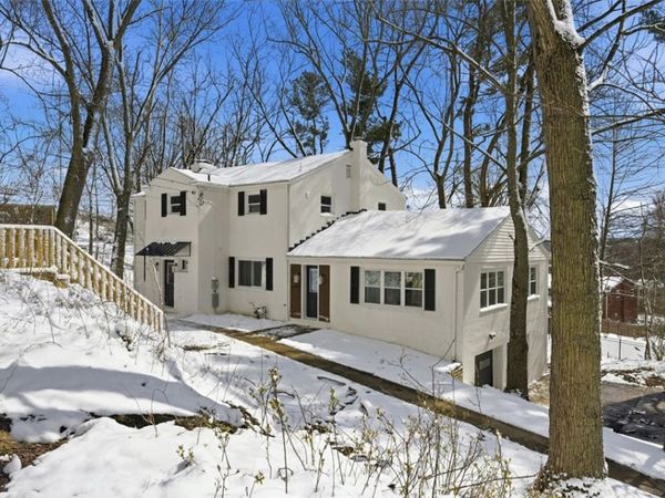 624 Orchard Hill Dr, Pittsburgh, PA 15238