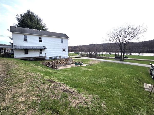 3284 Rainbow Run Rd, Monongahela, PA 15063