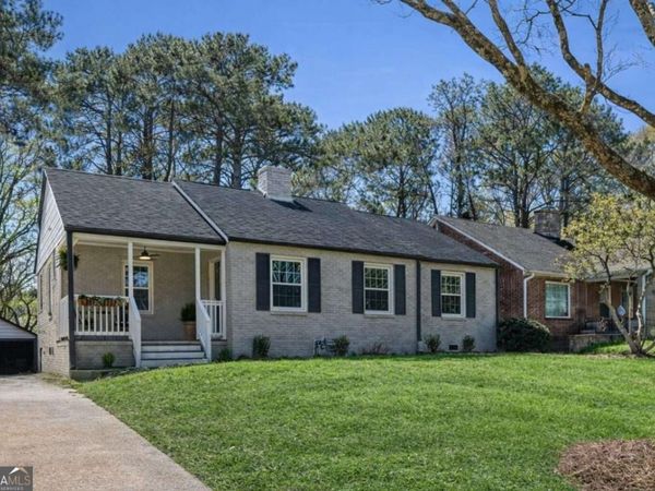 490 Lynnhaven Drive SW, Atlanta, GA 30310