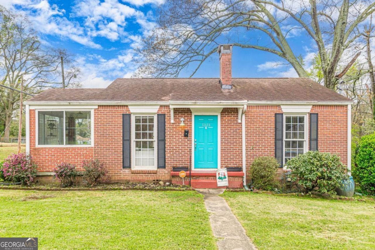 1324 E Forrest Avenue, East Point, GA 30344 Main Photo