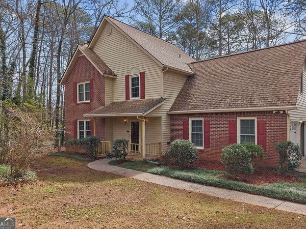 120 Chateau Circle, Fayetteville, GA 30215