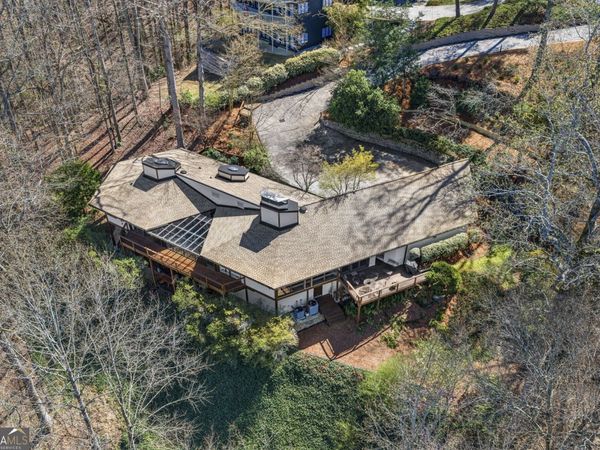 130 Huntcliff Point NE, Sandy Springs, GA 30350