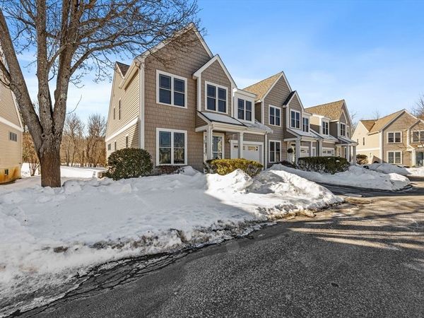 22 Barker Square Dr, Unit 22, Pembroke, MA 02359