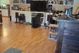 223 Armstrong Drive photo 4