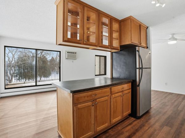 4130 Rahn Road , Unit 206, Eagan, MN 55122