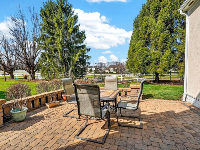 7616 Affirmed Court, Lewis Center, OH 43035 Photo 12