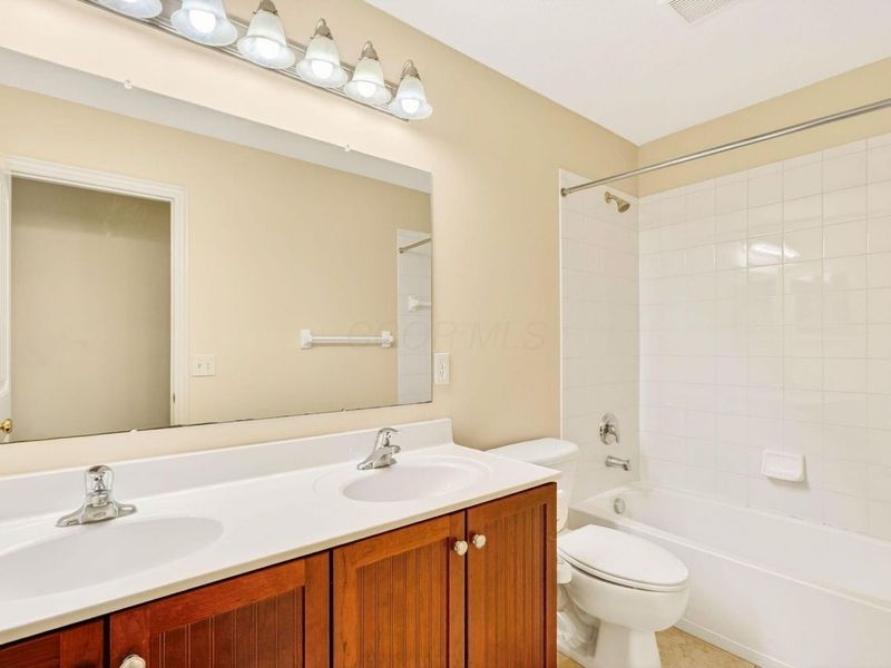 7616 Affirmed Court, Lewis Center, OH 43035 Photo 58