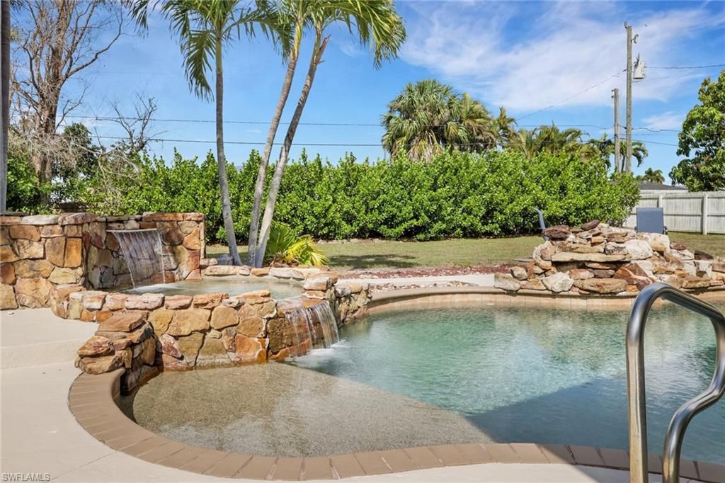 549 Peck Ave, Fort Myers, FL 33919 Photo