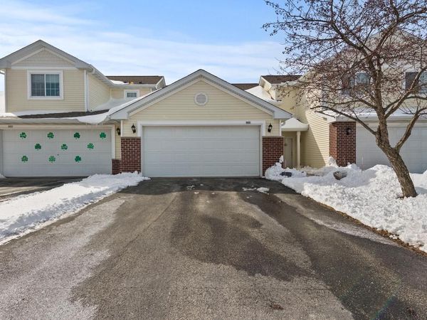 885 Cumberland LANE, Port Washington, WI 53074