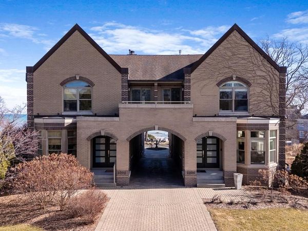 2202 N Terrace AVENUE, Milwaukee, WI 53202